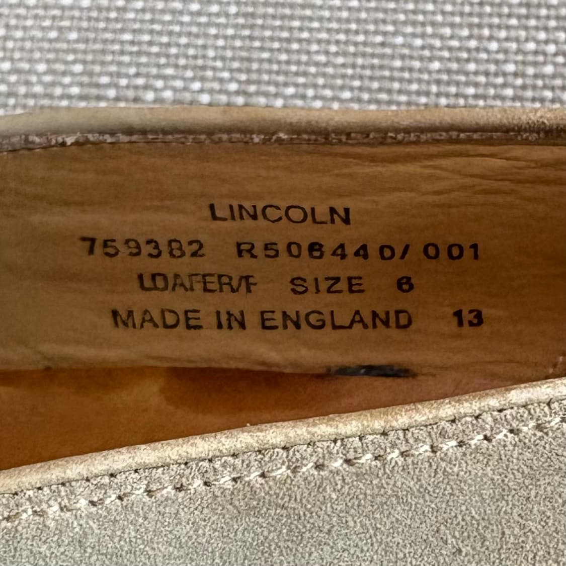 [UK6] Loake LINCOLN 샌드 스웨이드 태슬 로퍼 상품이미지10