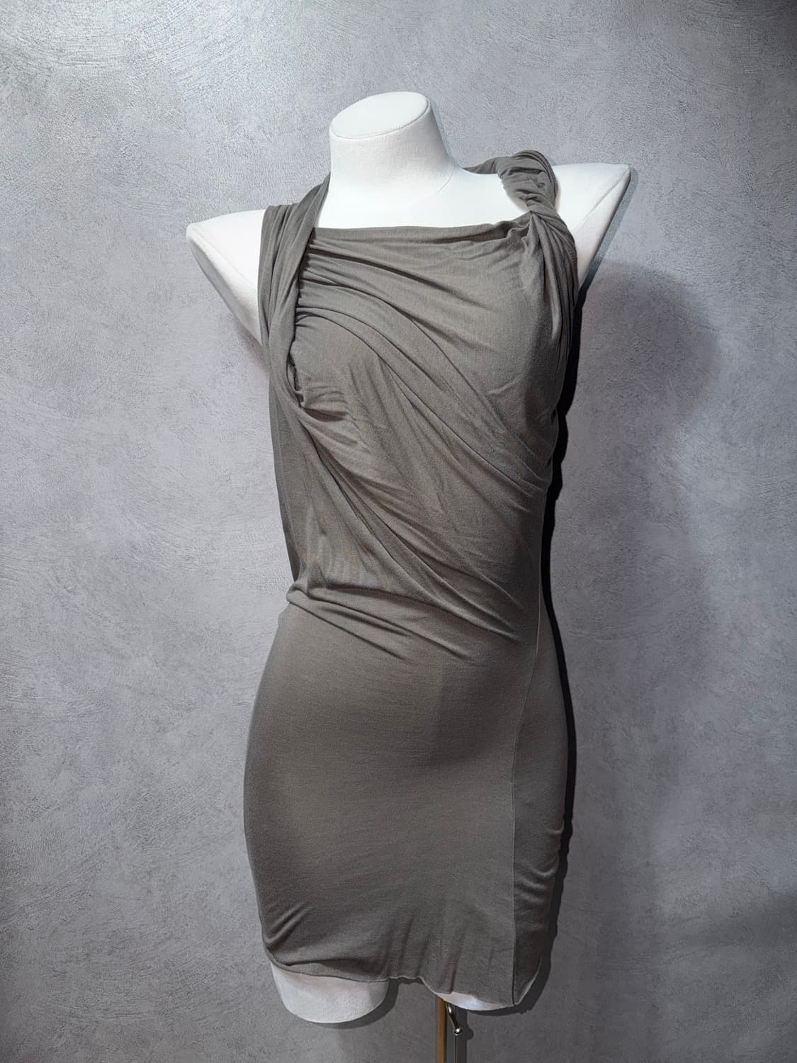 릭오웬스 드레이프 슬리브리스 원피스 상품이미지2