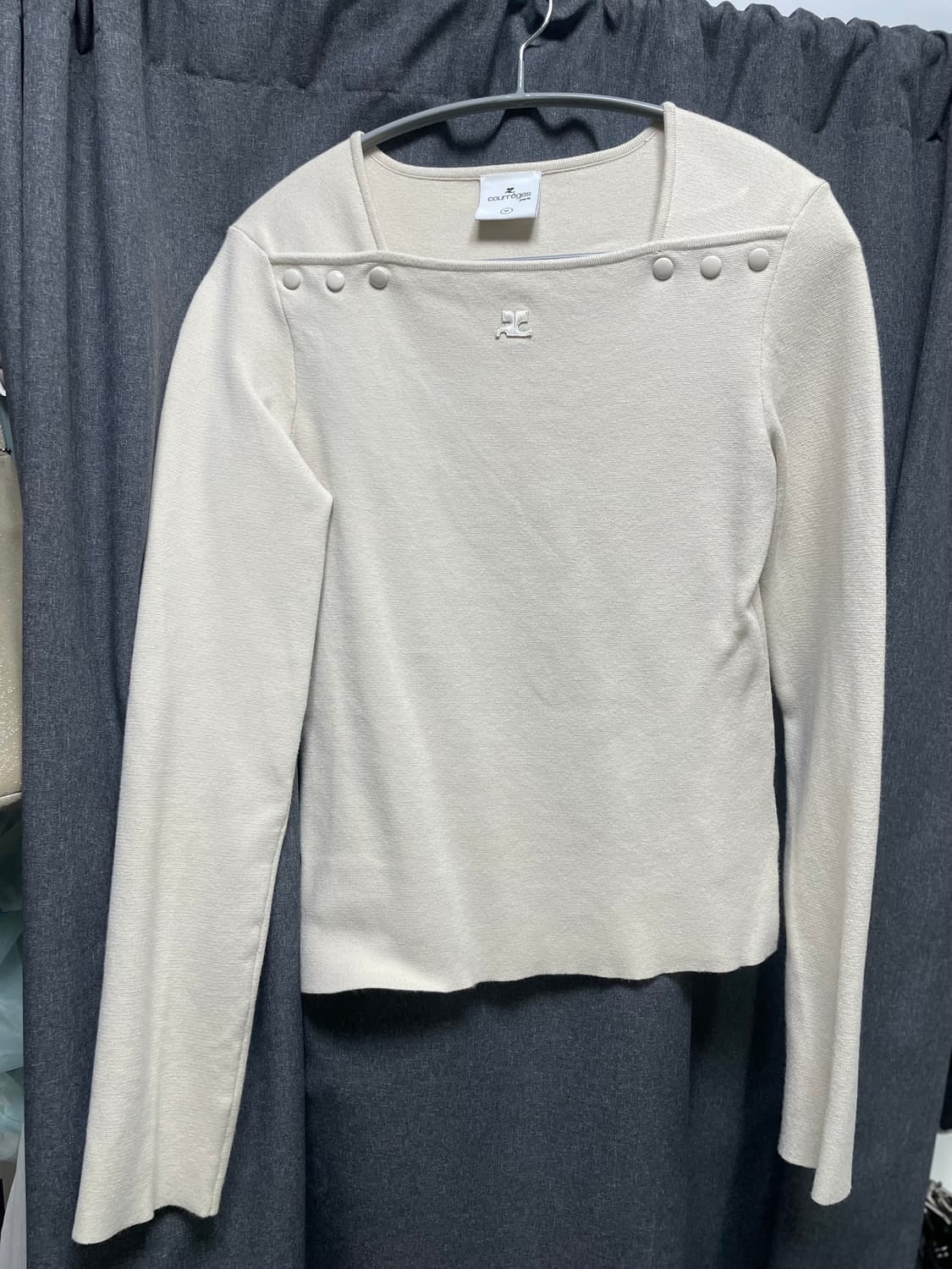 꾸레쥬 스퀘어넥 니트 상품이미지2