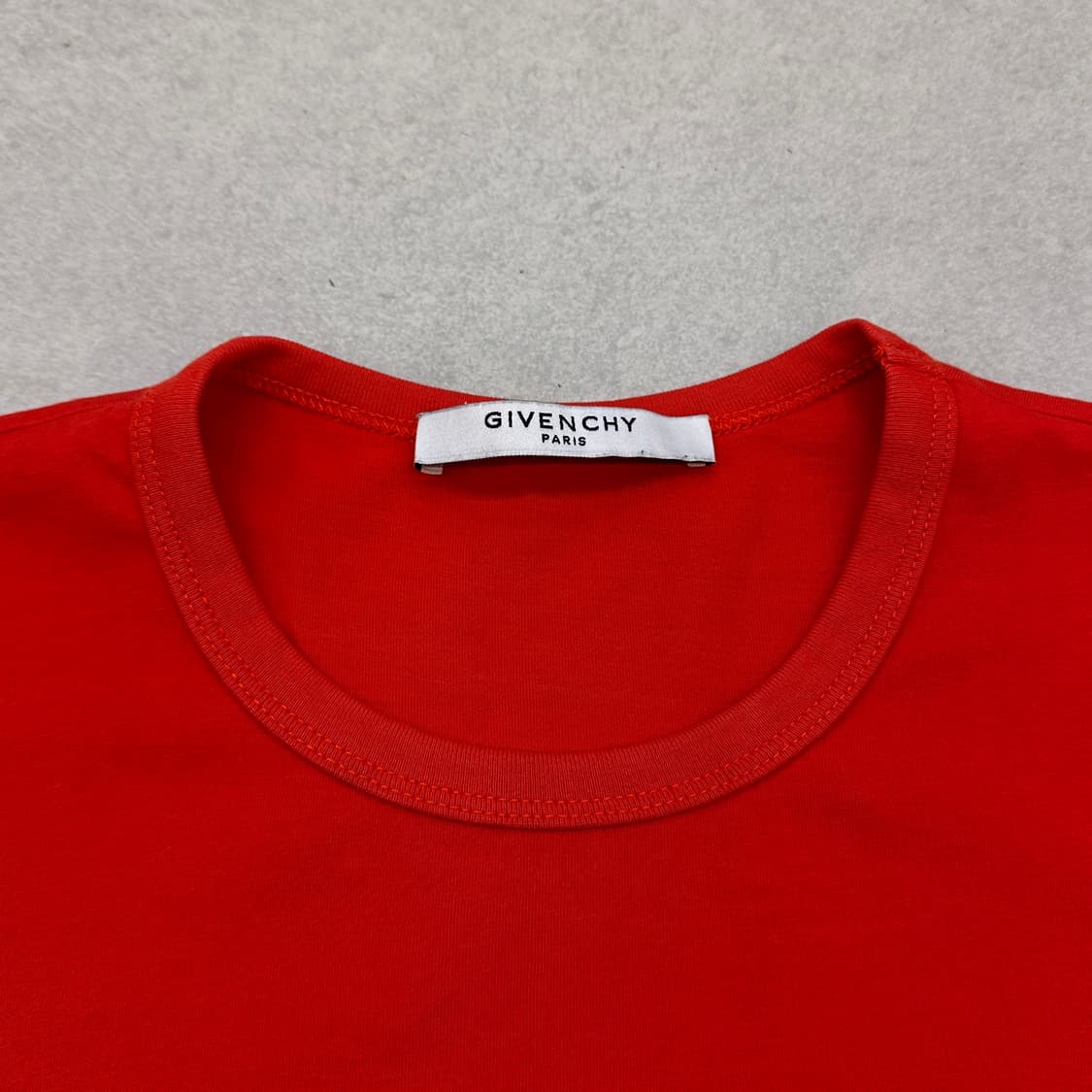 지방시 디스 로고 티셔츠 상품이미지3