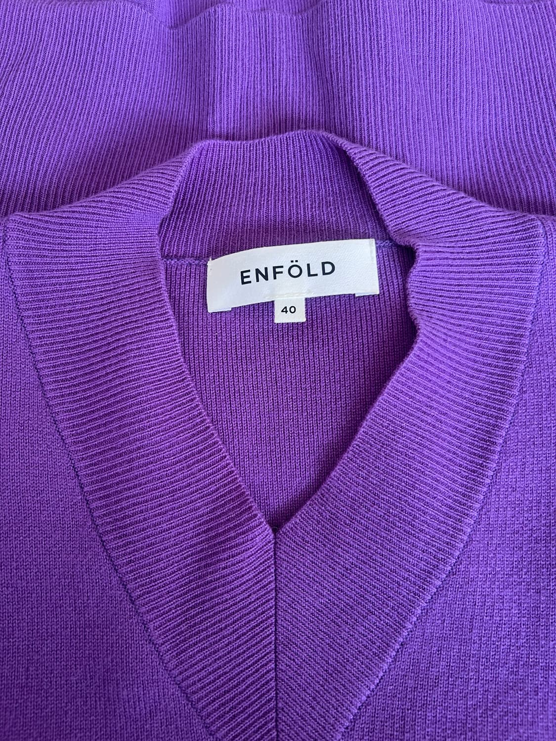 엔폴드 ENFOLD 여성 퍼플 루즈핏 브이넥니트 울니트 상품이미지5
