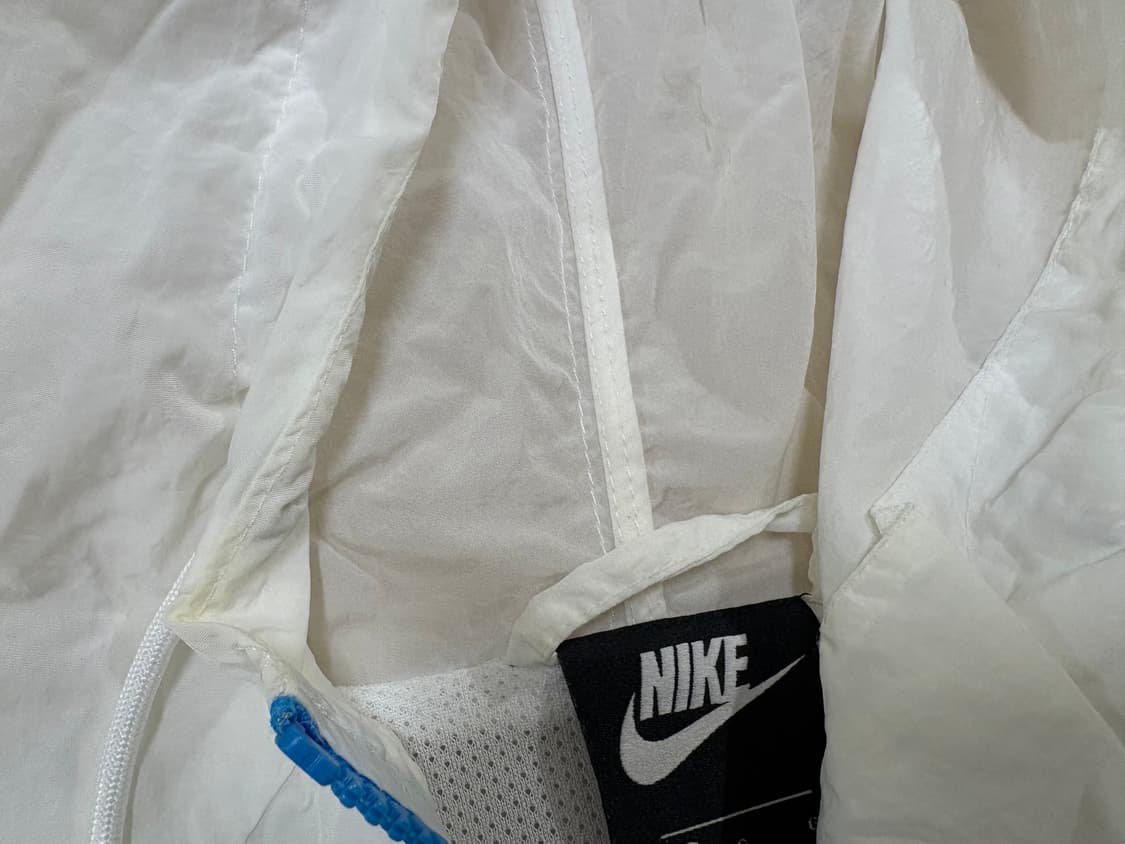 나이키 바람막이 cj4359-100 상품이미지5