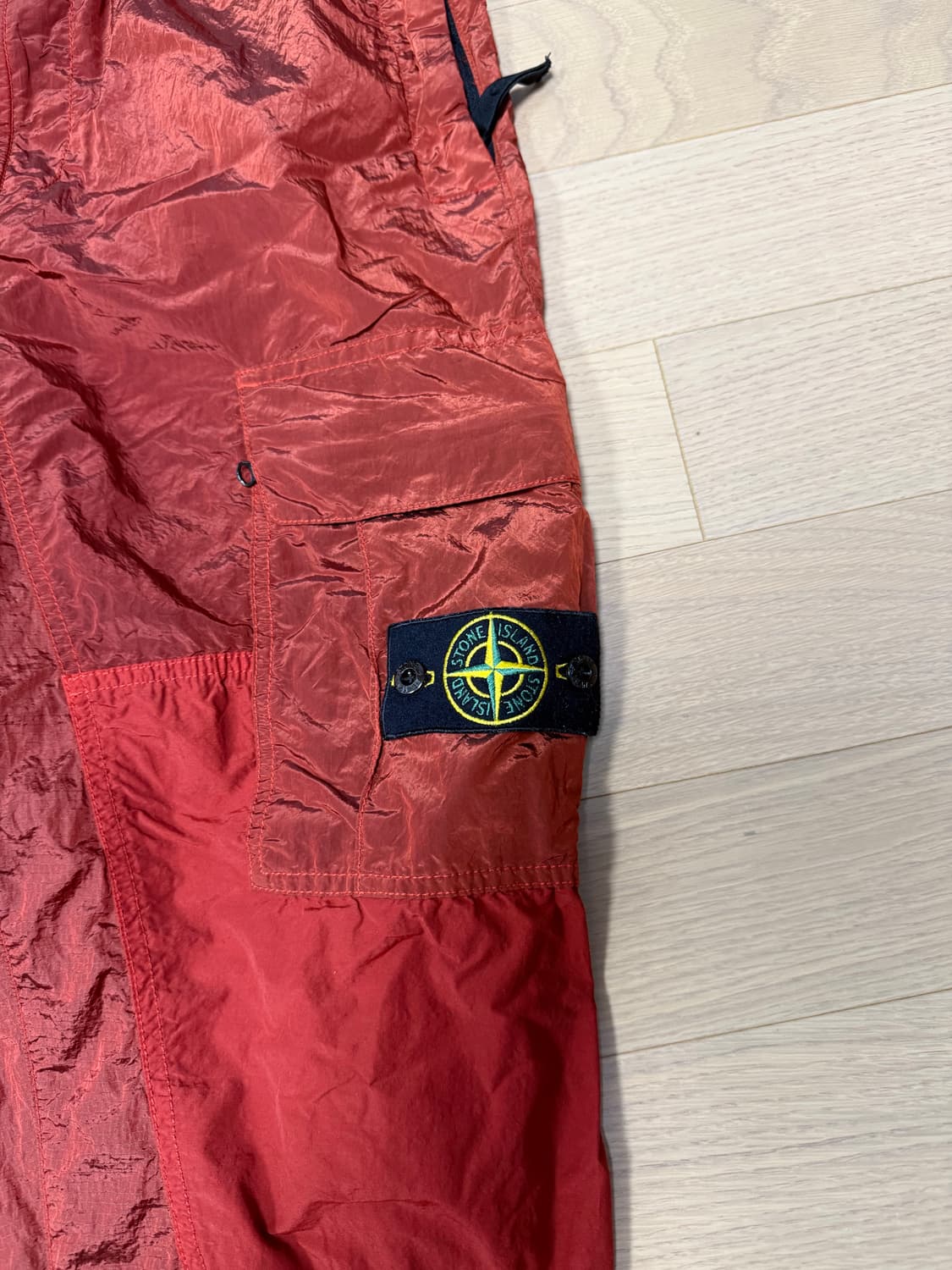 스톤아일랜드 나일론 조거 팬츠 상품이미지3