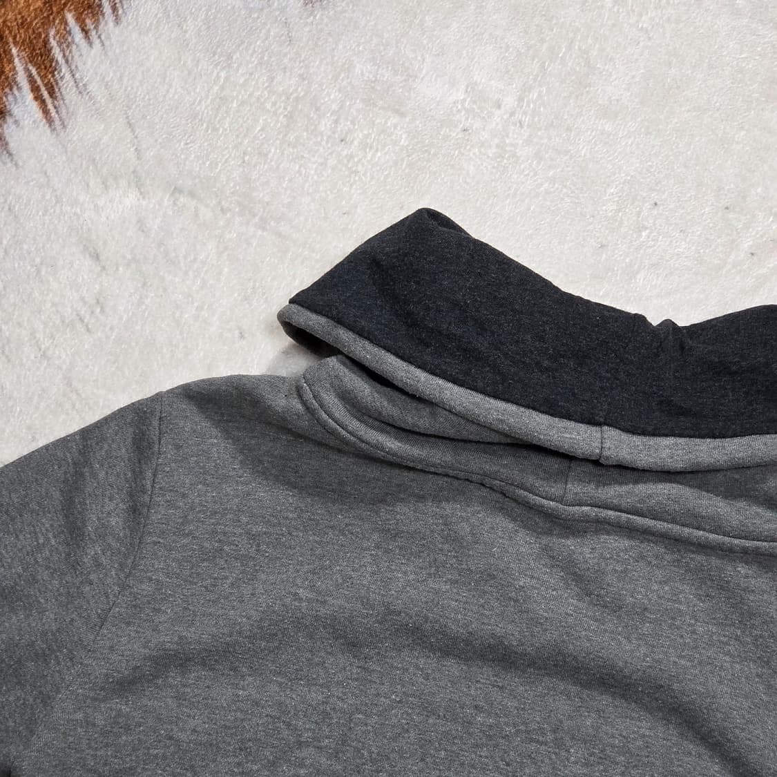 TBJ 하이넥 그레이 맨투맨 상품이미지5
