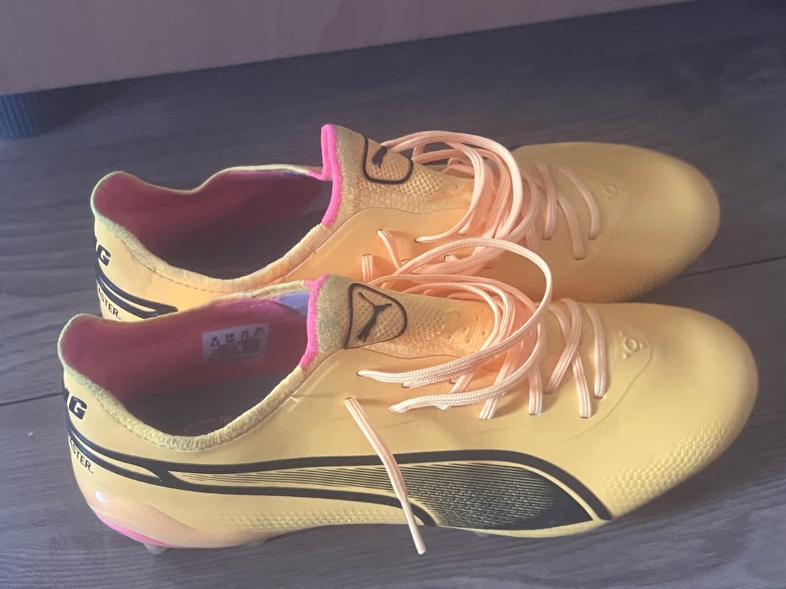 푸마킹 축구화 255 상품이미지1