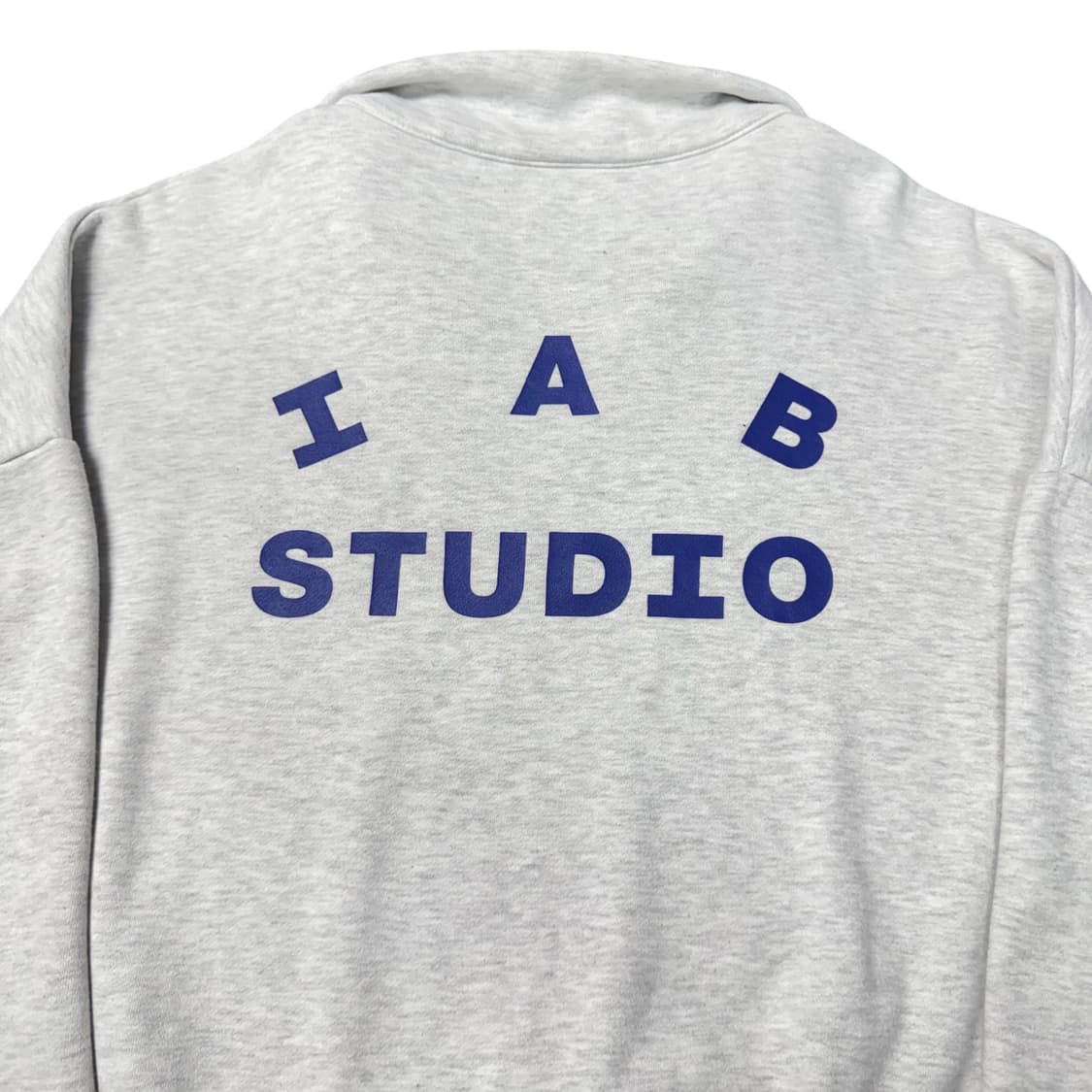 (XXL) 아이앱 스튜디오 하프집업 맨투맨 그레이 상품이미지4