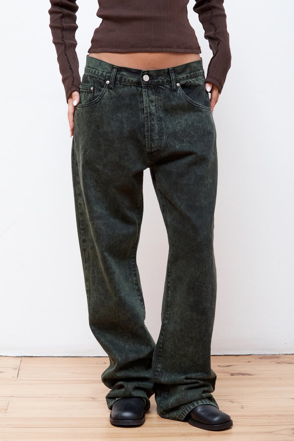 Aries wash batten jeans 아리즈 워시 배턴 진 그린 상품이미지1