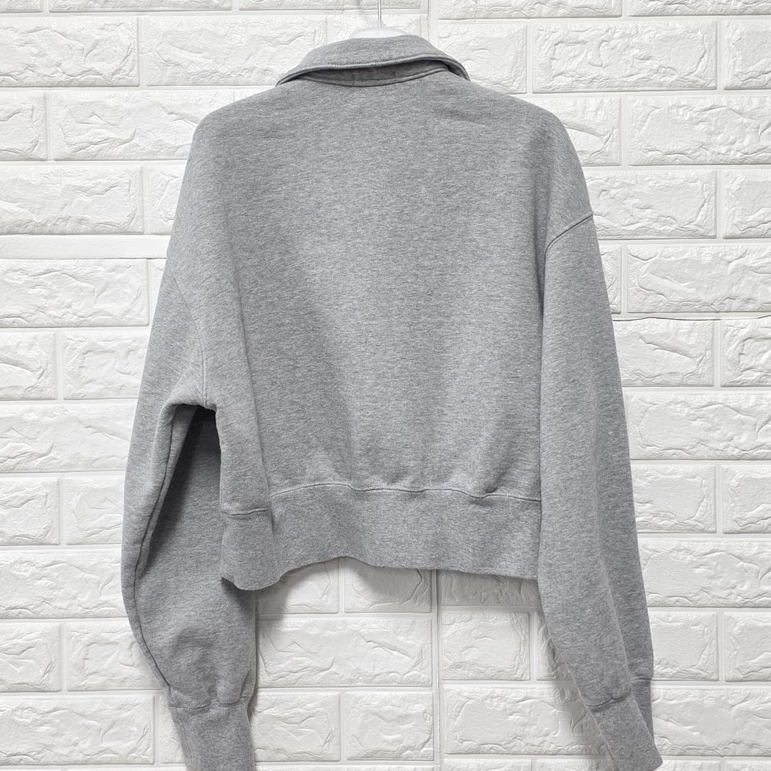 택포// 마리떼 프랑소와 저버 크롭 반집업 맨투맨 M 상품이미지4