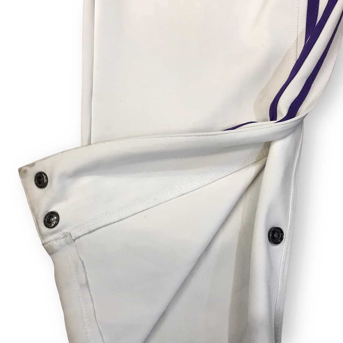 아디다스 LA레이커스 사이드버튼 팬츠 상품이미지3