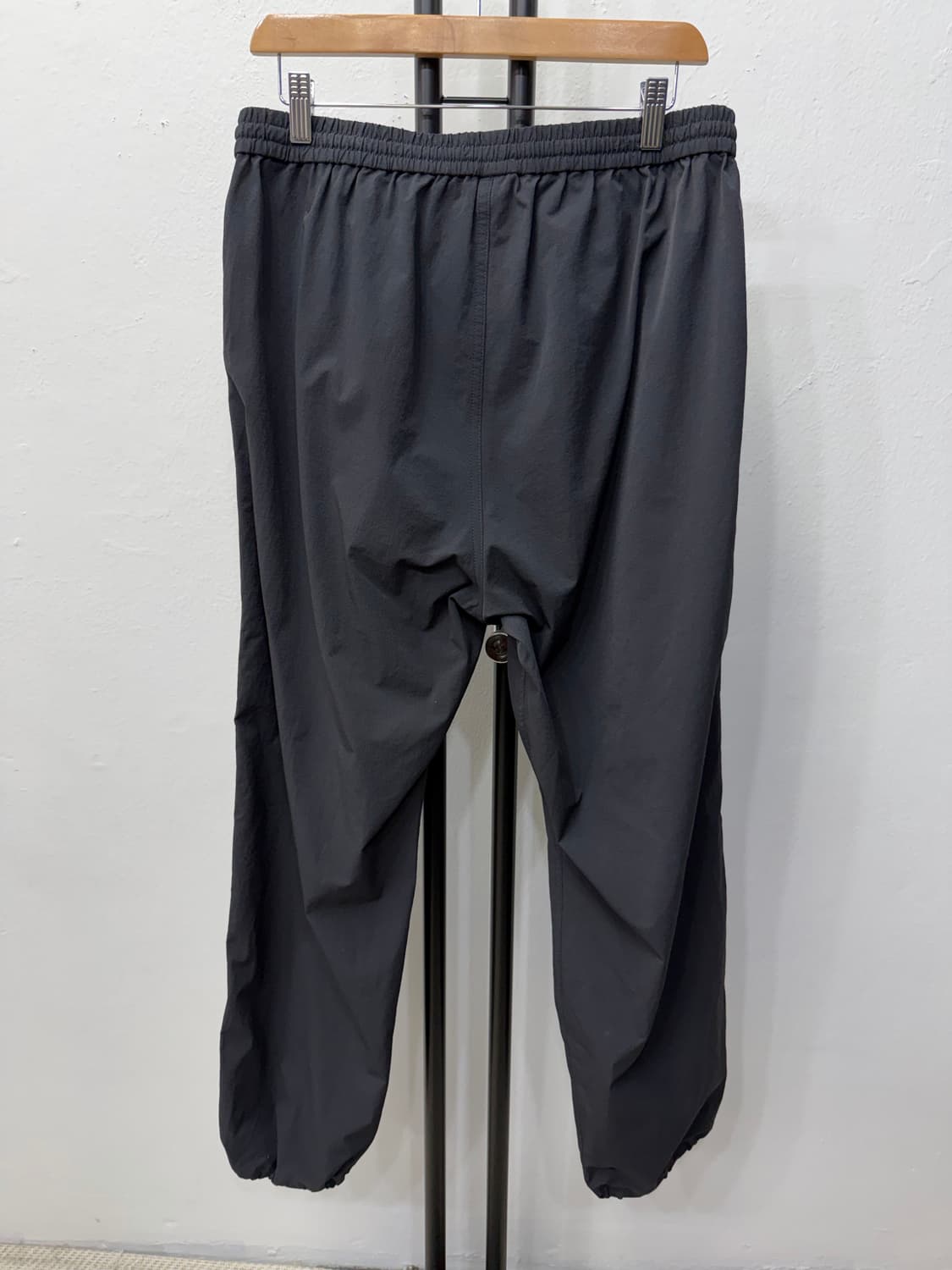 정품) 아르켓 남성 블랙 나일론 드로우스트링 스웻팬츠 M 상품이미지4