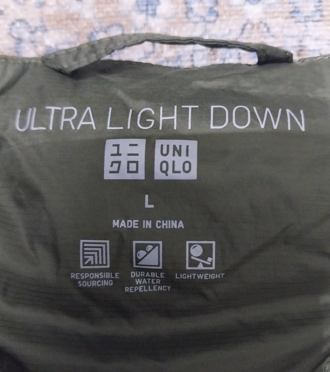 유니클로 울트라 라이트 패딩조끼 L 상품이미지4