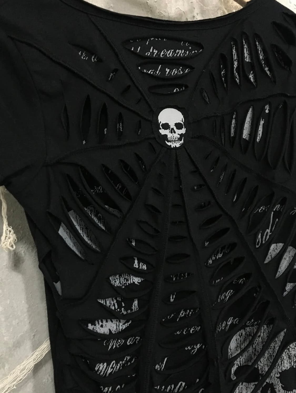 Net Detail Skull Top 상품이미지1