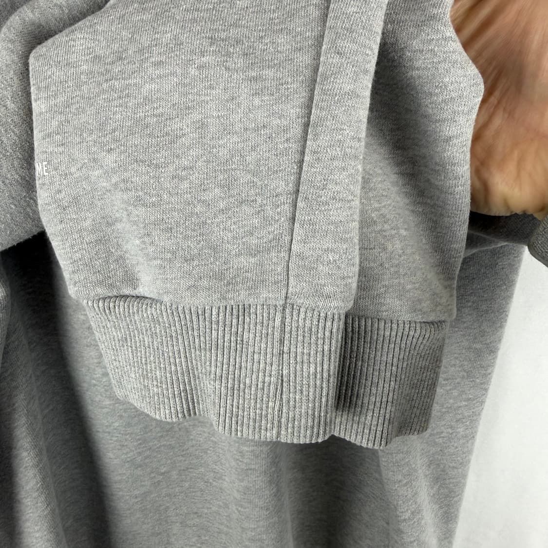 100) 디스커버리 로고 맨투맨 그레이 상품이미지4