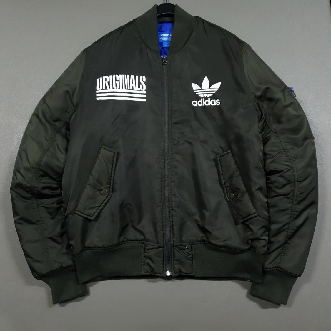 L (100) 아디다스 올드스쿨 누빔 MA-1 항공점퍼 봄버 자켓 카키 상품이미지1