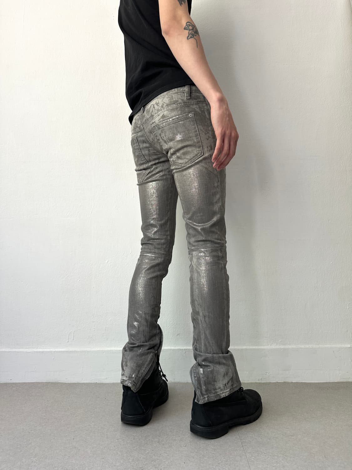 디스퀘어드 2000s 러스티 실버 왁스코팅 슬림진 상품이미지2