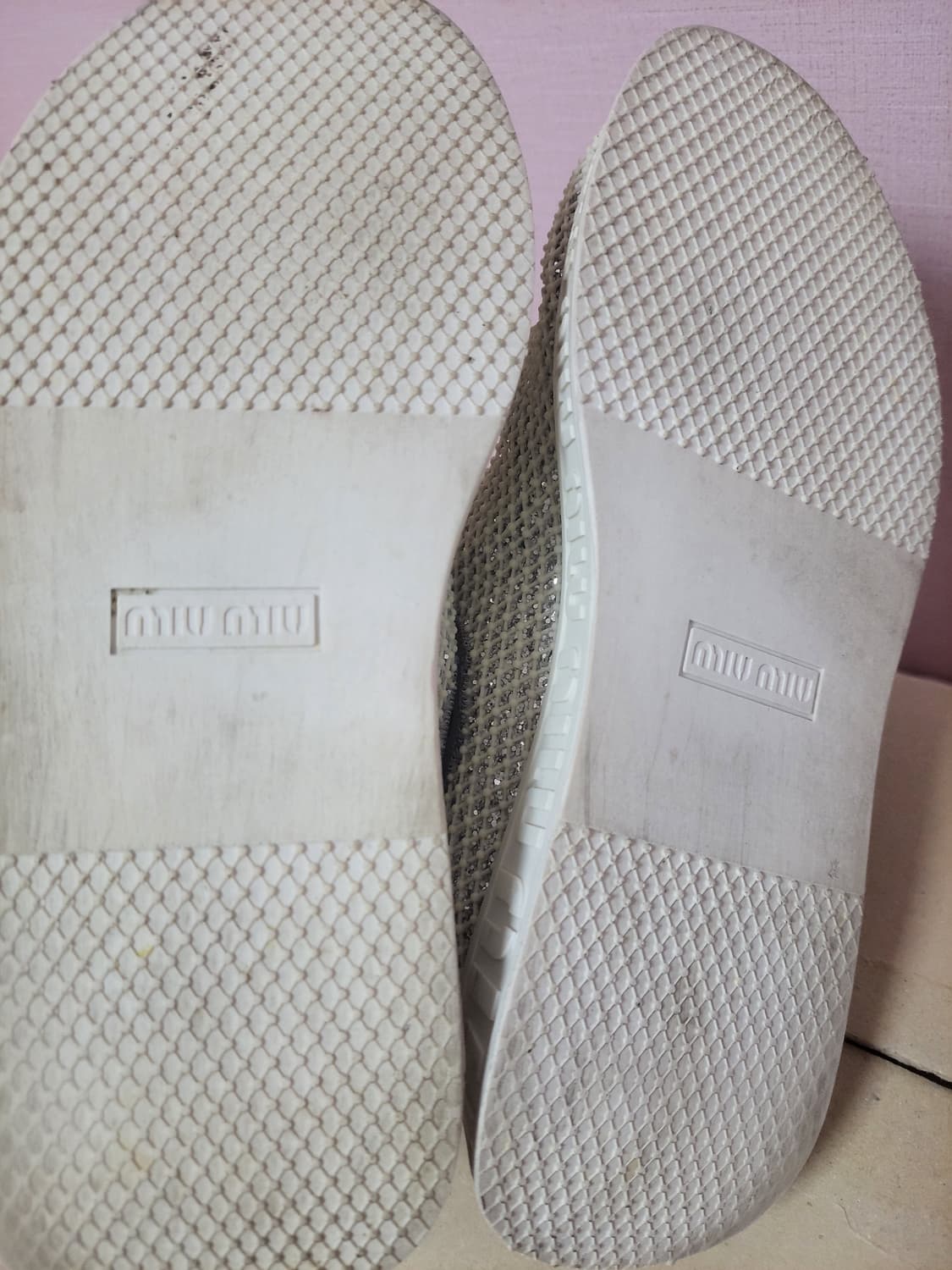 정품)급처상태좋음!미우미우 쥬얼 크리스탈 실버 슬립온 스니커즈 공주운동화 상품이미지10