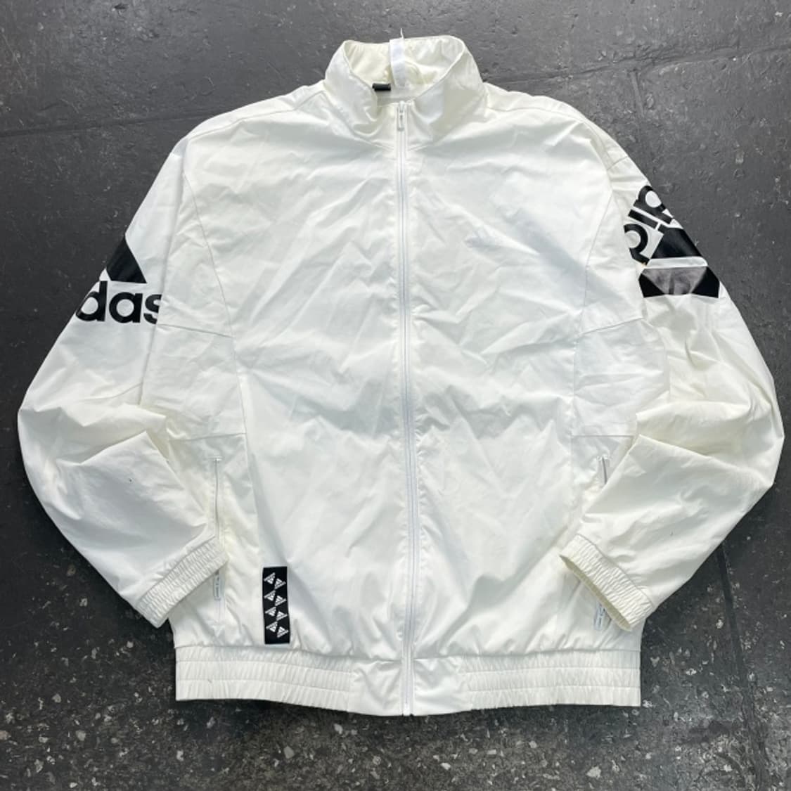 100 아디다스 바람막이 상품이미지1
