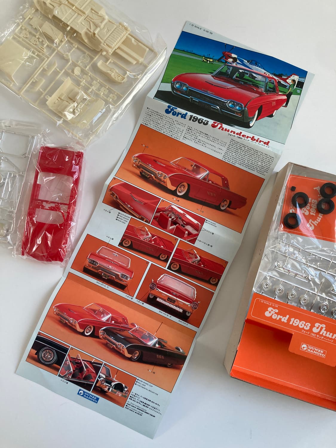 Ford 1963 thunderbird / 1:32 SCALE 상품이미지4