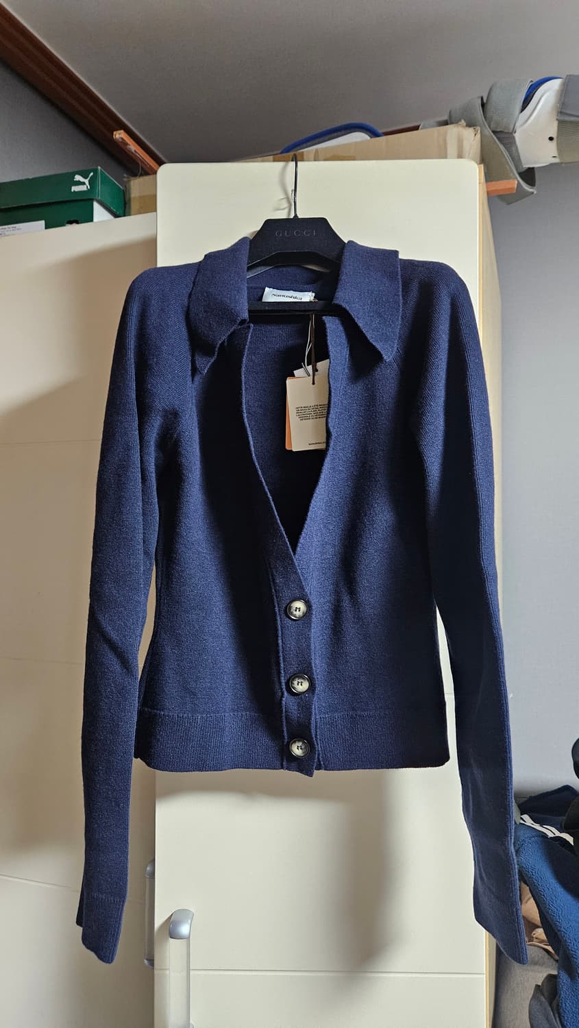 나누슈카 가디건 정품 신품 80만짜리 네이비 상품이미지1