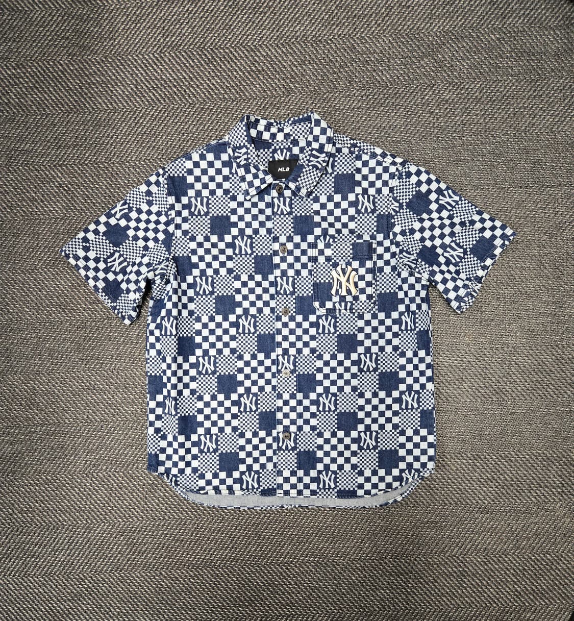 엠엘비 MLB 공용 체커보드 데님 숏슬리브 셔츠 반팔 데님셔츠 상품이미지3