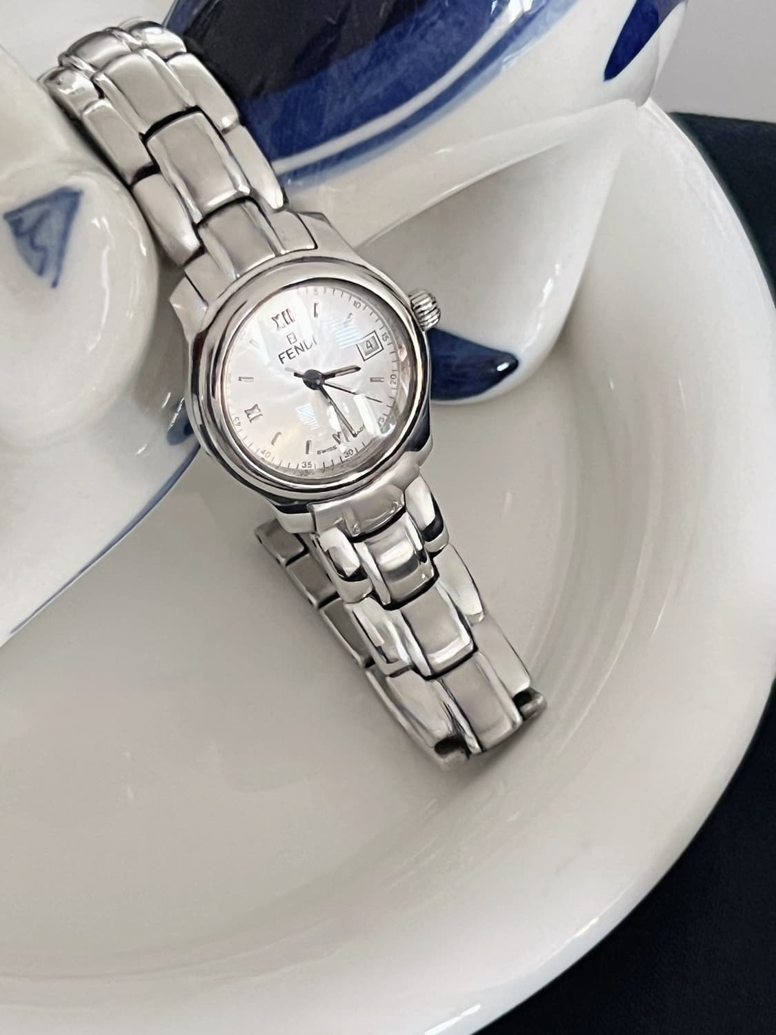 FENDI 실버 라운드 다이얼 펜디 시계 상품이미지3