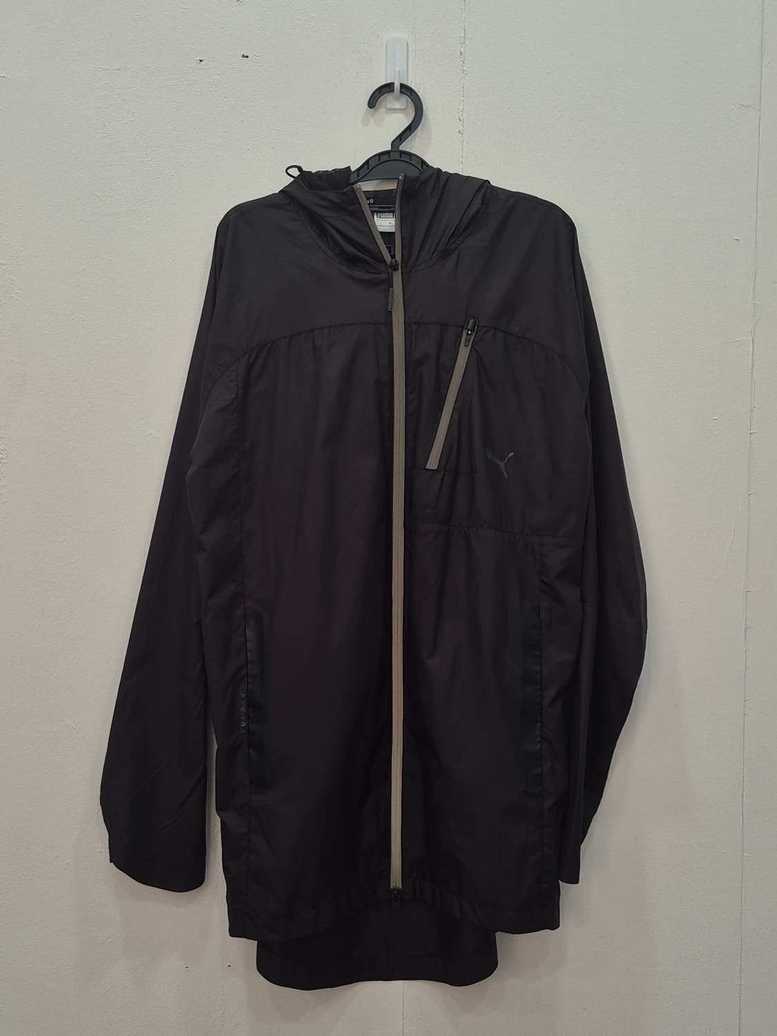 푸마 PUMA 경량 후드 바람막이 집업 자켓 다크브라운 상품이미지1