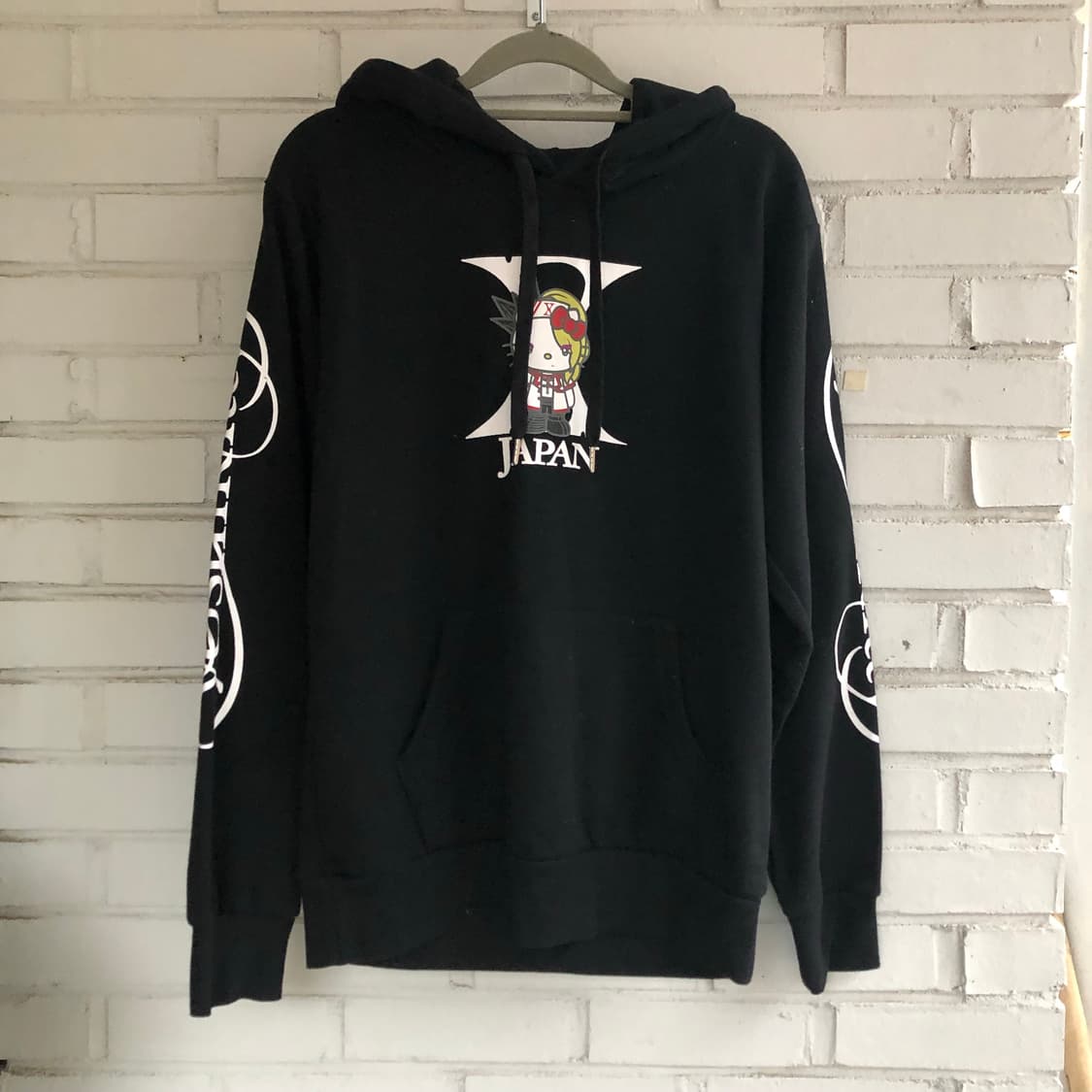 요시키티 블랙 후드티 상품이미지1