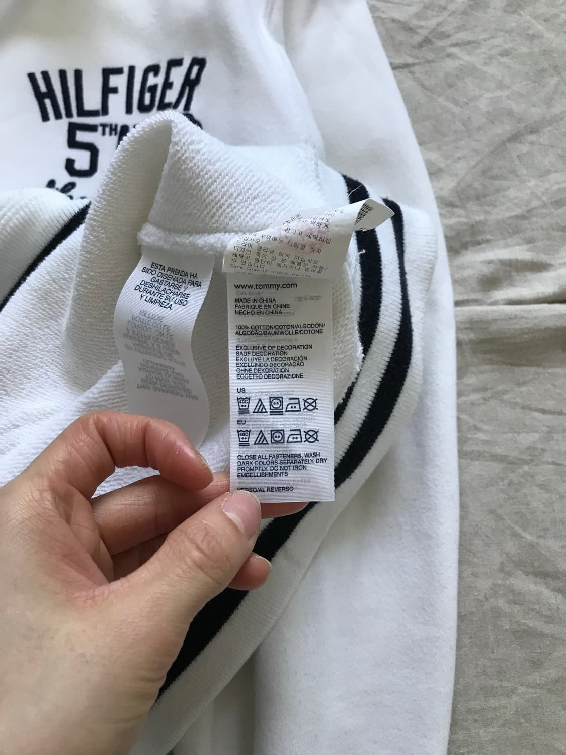 타미힐피거 자수 로고 화이트 면집업 상품이미지9