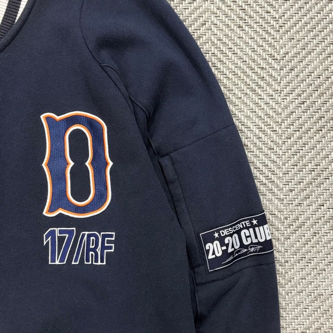 데상트 올드스쿨 바시티 자켓 v2705 상품이미지5