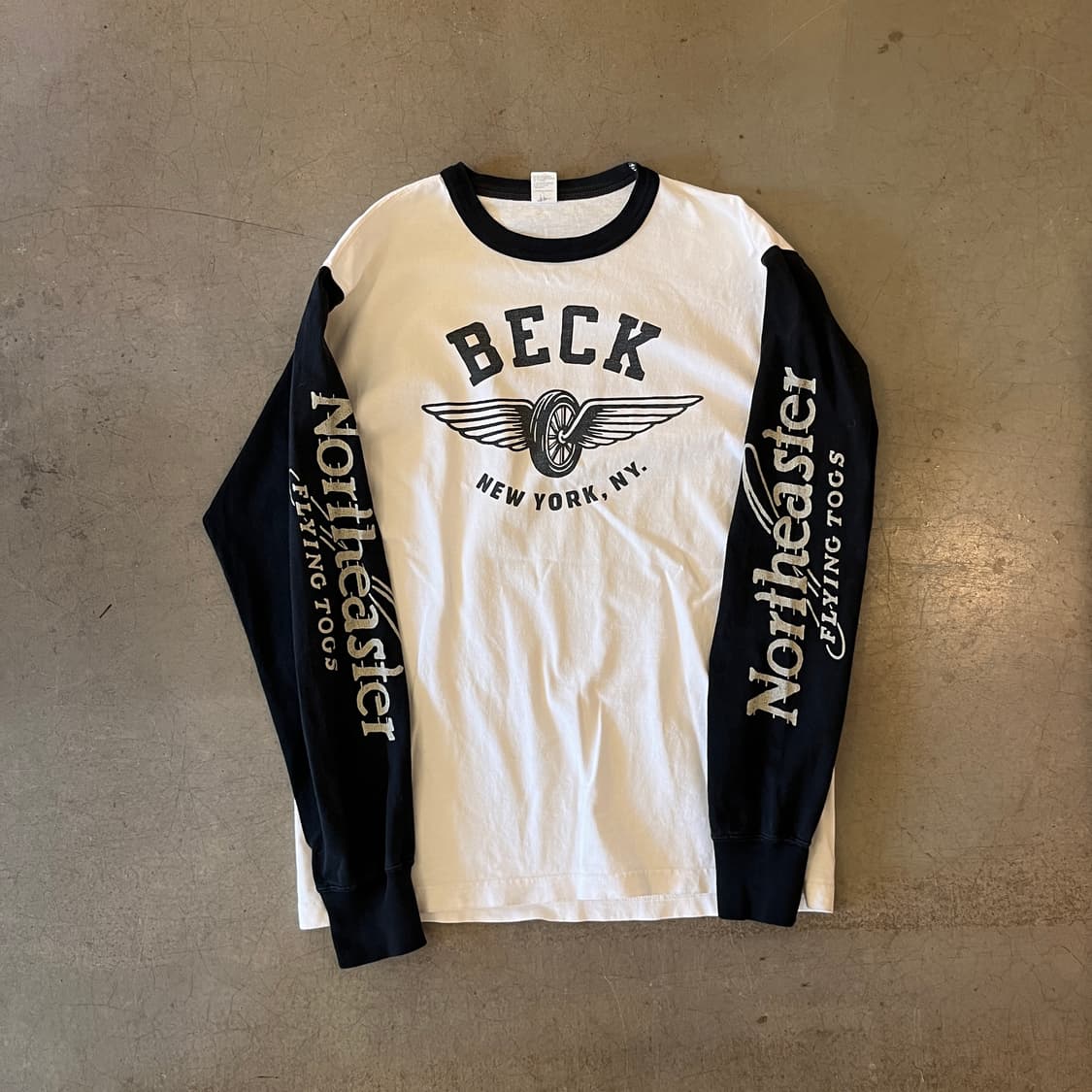 토이즈맥코이 BECK 롱슬리브 티셔츠 상품이미지1