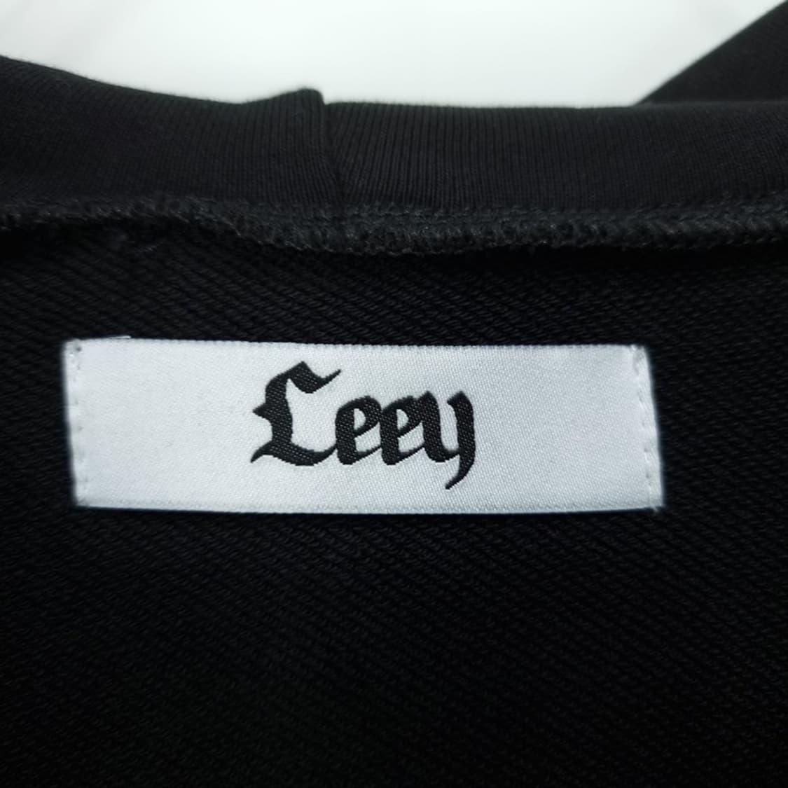 [LEEY YEEL] 크롭 후드 집업 블랙 M19898 상품이미지8