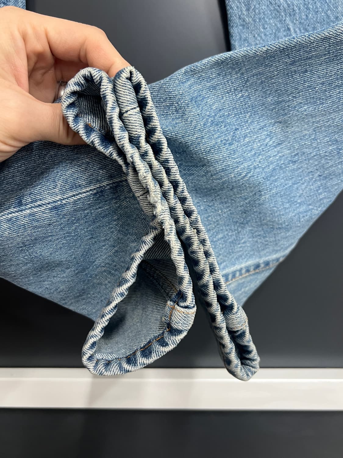 90s USA Levis 리바이스 501 스트레이트 연청 데님 팬츠 상품이미지4