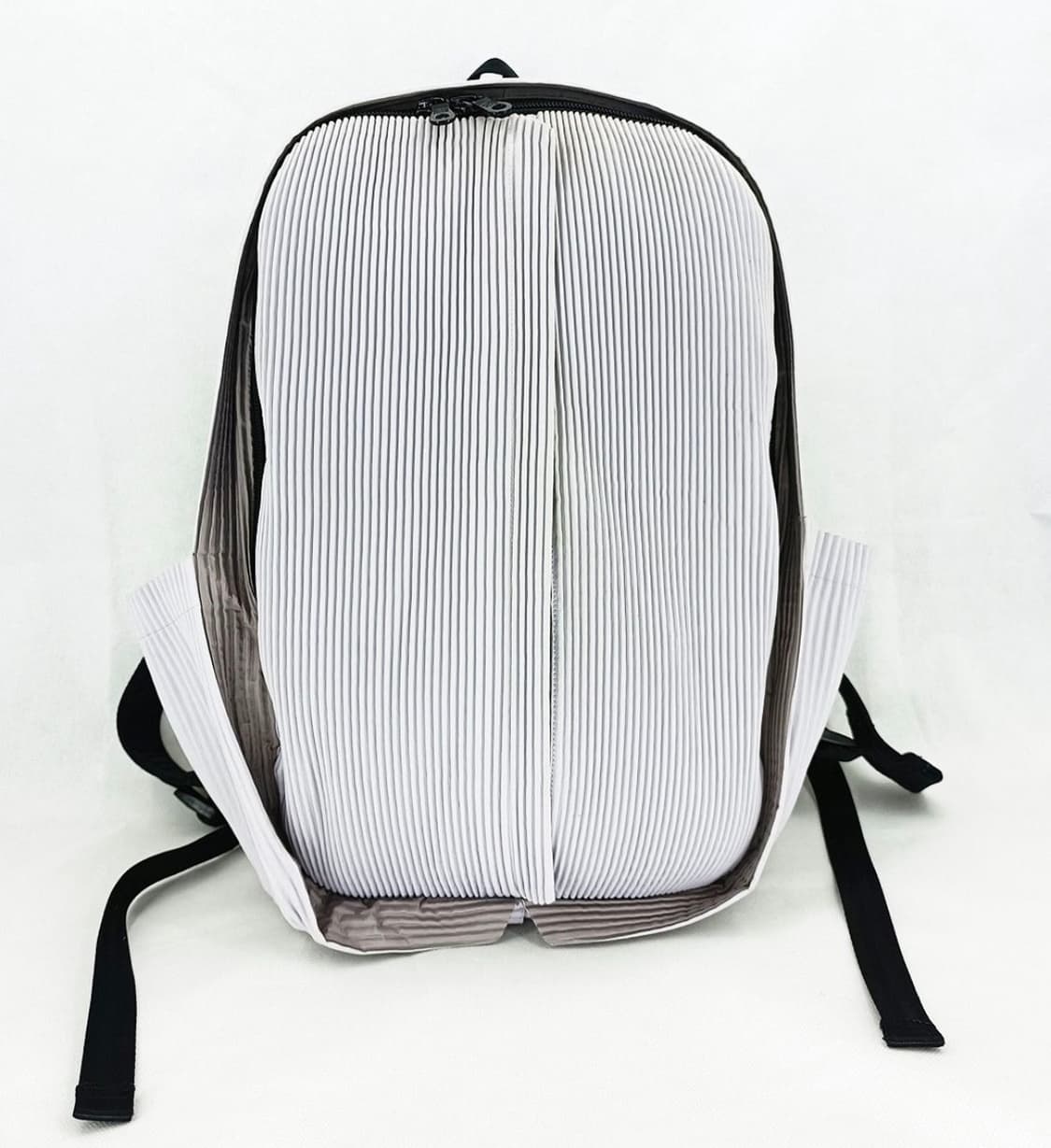 이세이미야케 백팩 상품이미지1