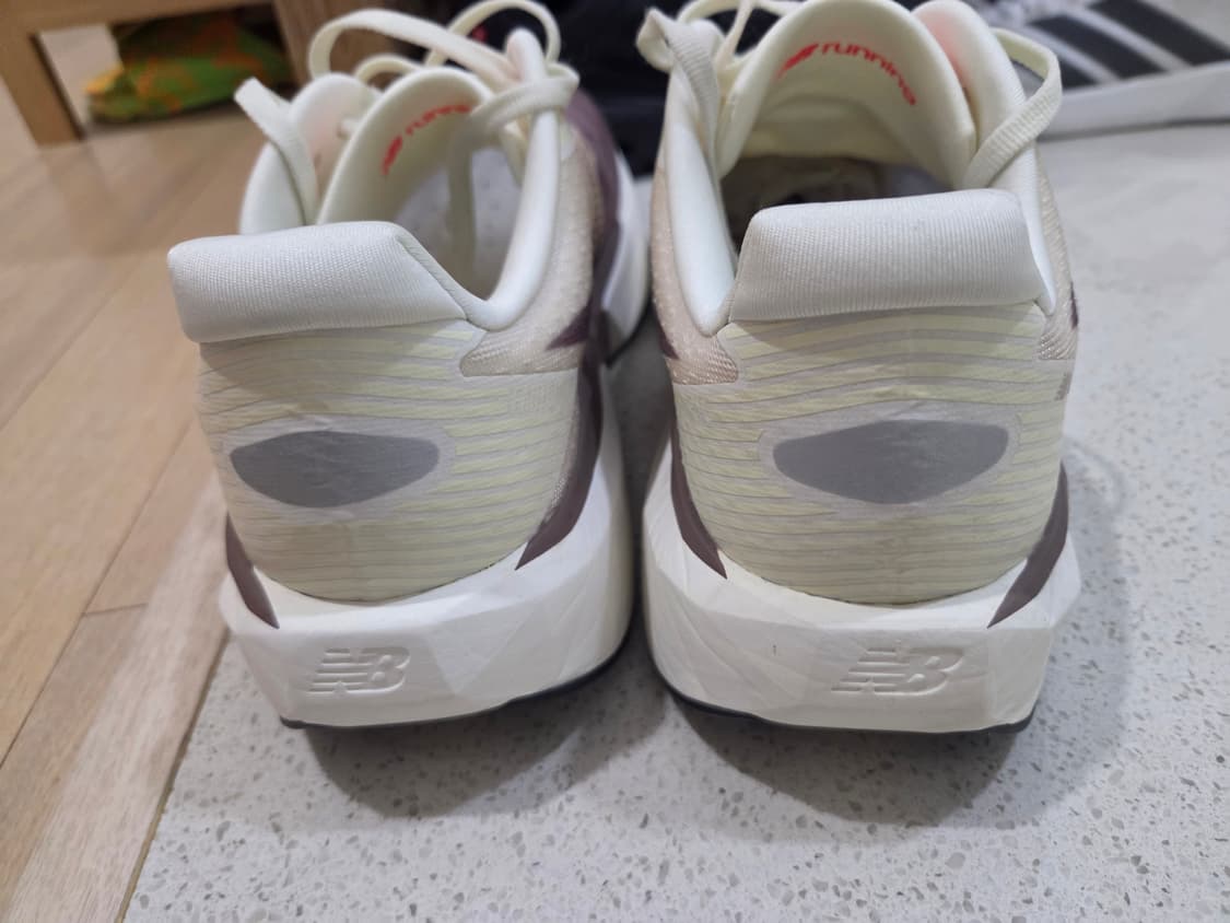 뉴발란스 레벨v5 D 270 사이즈 상품이미지4