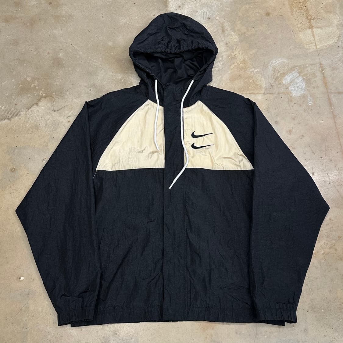 XXL 나이키 더블스우시 블랙 배색 후드 바람막이 상품이미지3