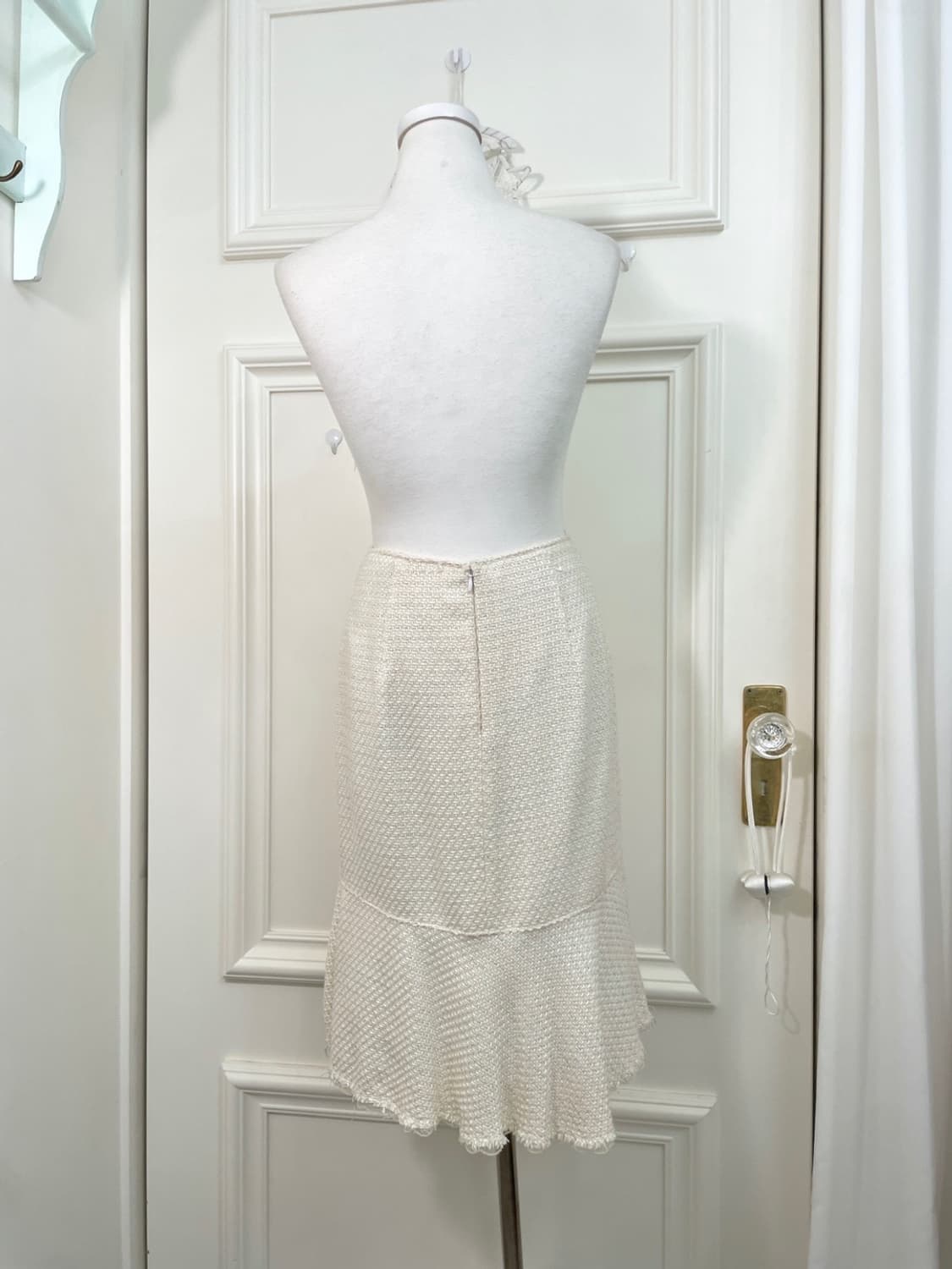 ivory rainbow glitter tweed ruffle midi  상품이미지3