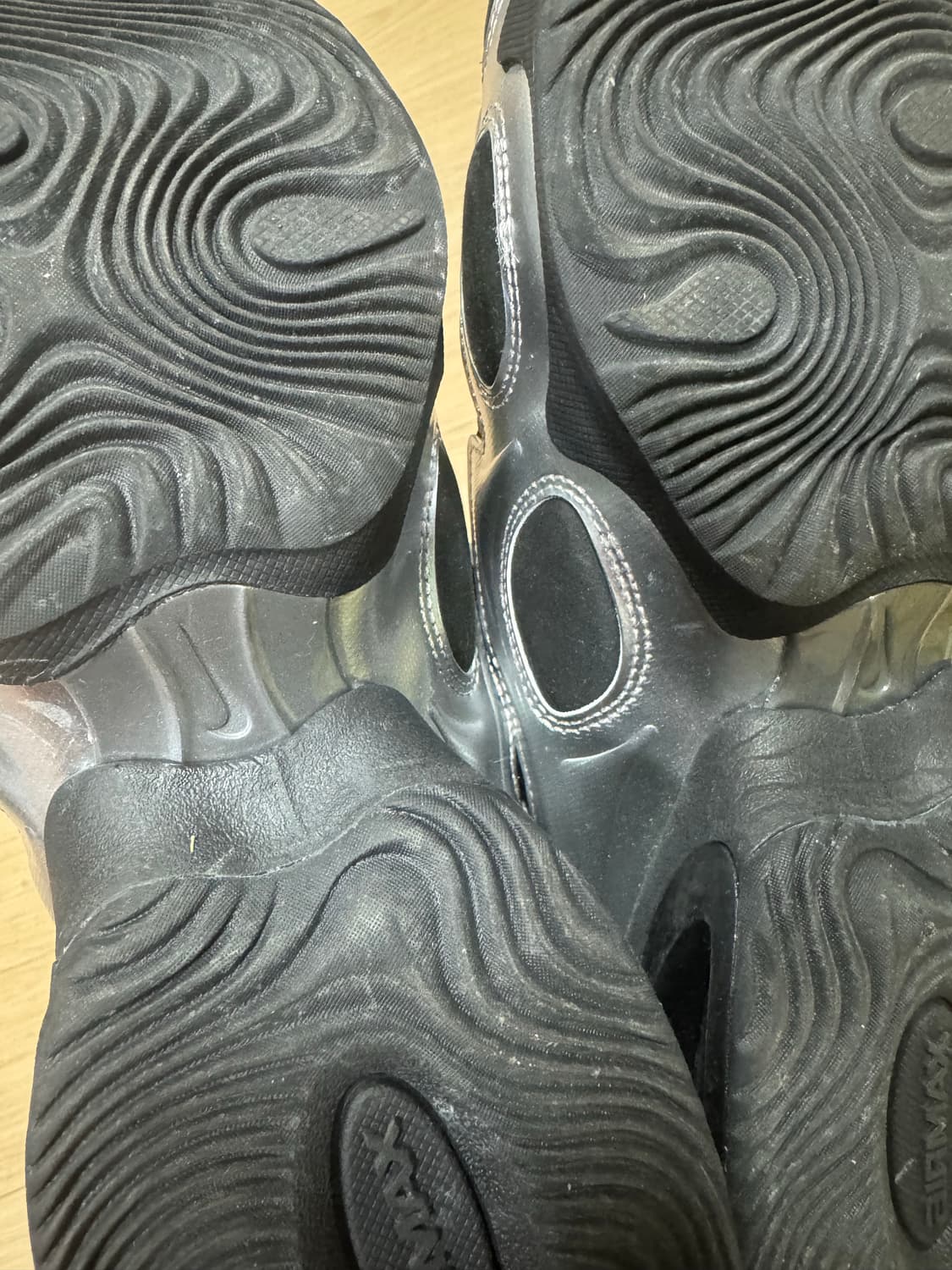 나이키 에어맥스 뮤즈 240 상품이미지5