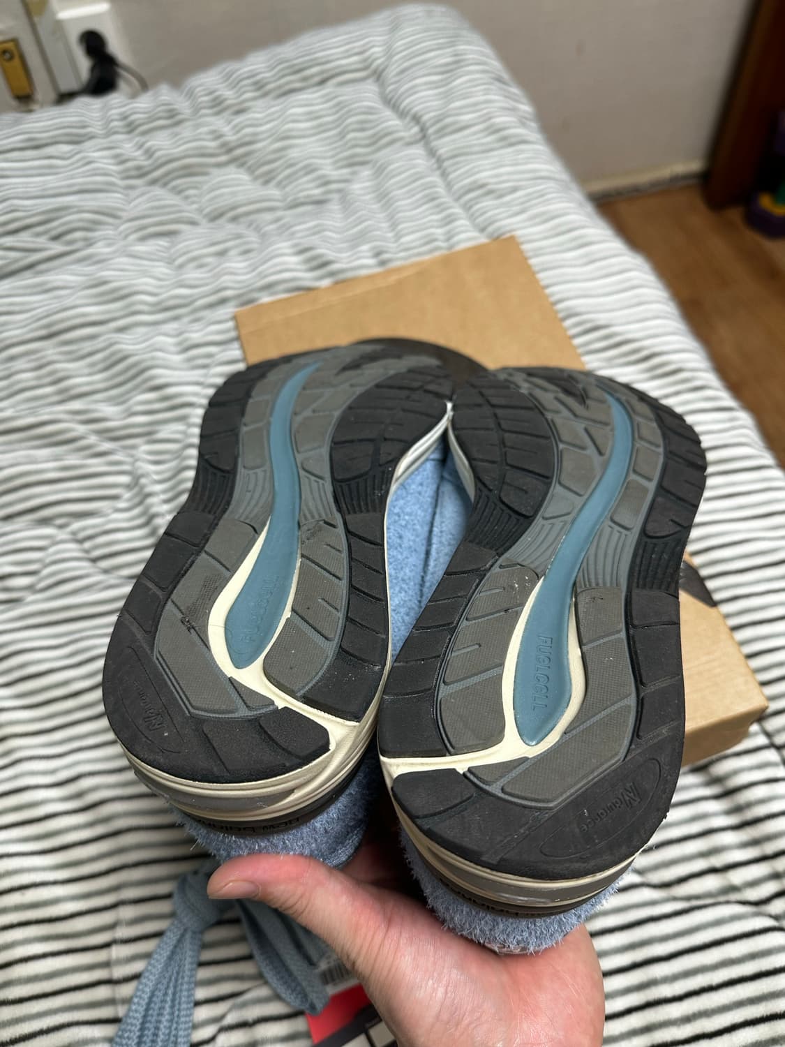 뉴발란스991v2 셀레스티얼 블루 페이디드 데님 260 상품이미지9