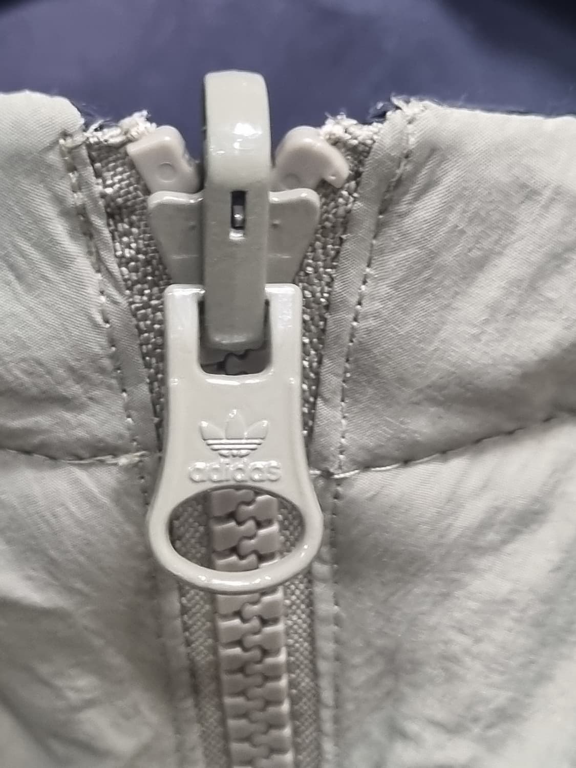 아디다스 남성 리버시블 락업 패딩자켓 상품이미지4