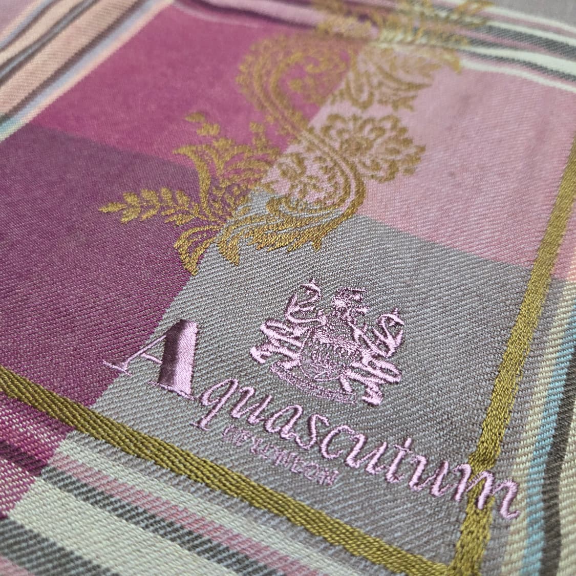 Aquascutum 아쿠아스큐덤 페이즐리 빅 체크 숄 머플러 상품이미지1