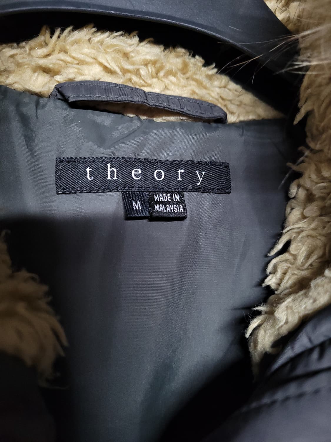 띠어리 여성 덕다운 라쿤퍼 롱패딩 상품이미지4