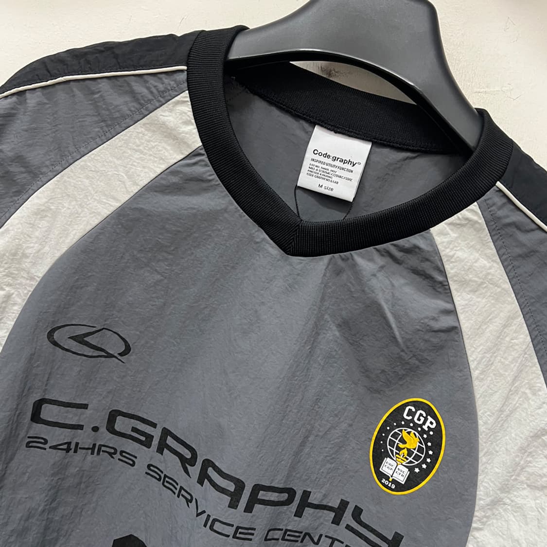 코드그라피 화섬 배색 우븐 웜업 맨투맨 M 상품이미지3