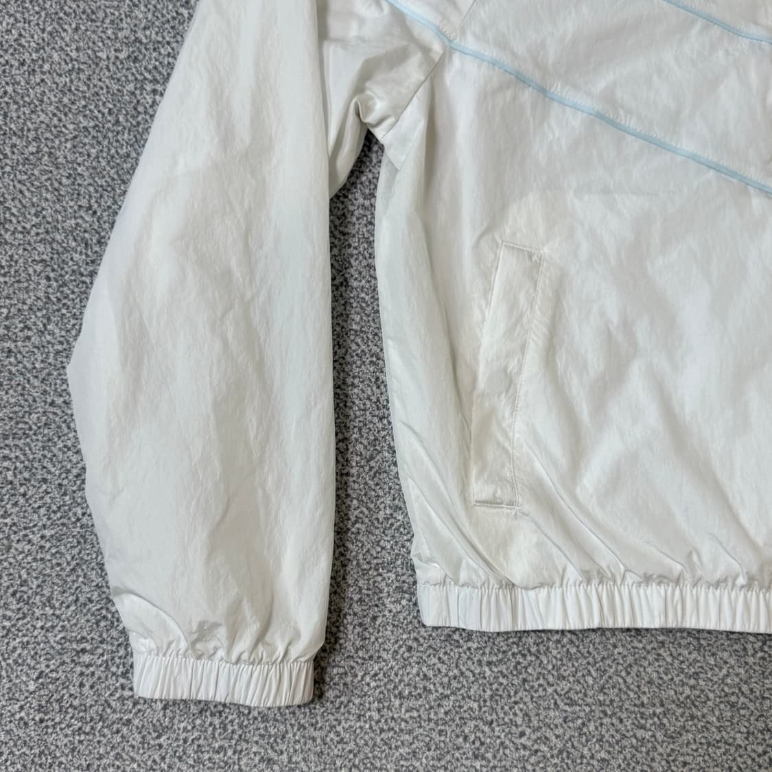 [정가 13만원] 나이키 윈드러너 바람막이 M 상품이미지6