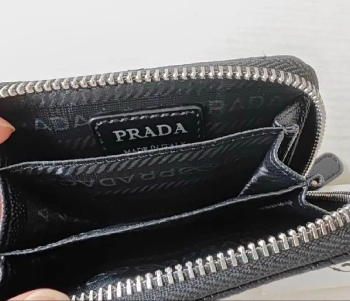 프라다뷰티 캐비어 카드지갑 동전지갑 상품이미지6