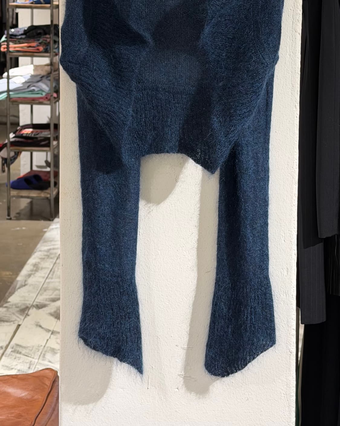 비비안 웨스트우드 블루 헤어리 슬릿 크롭 가디건 상품이미지5