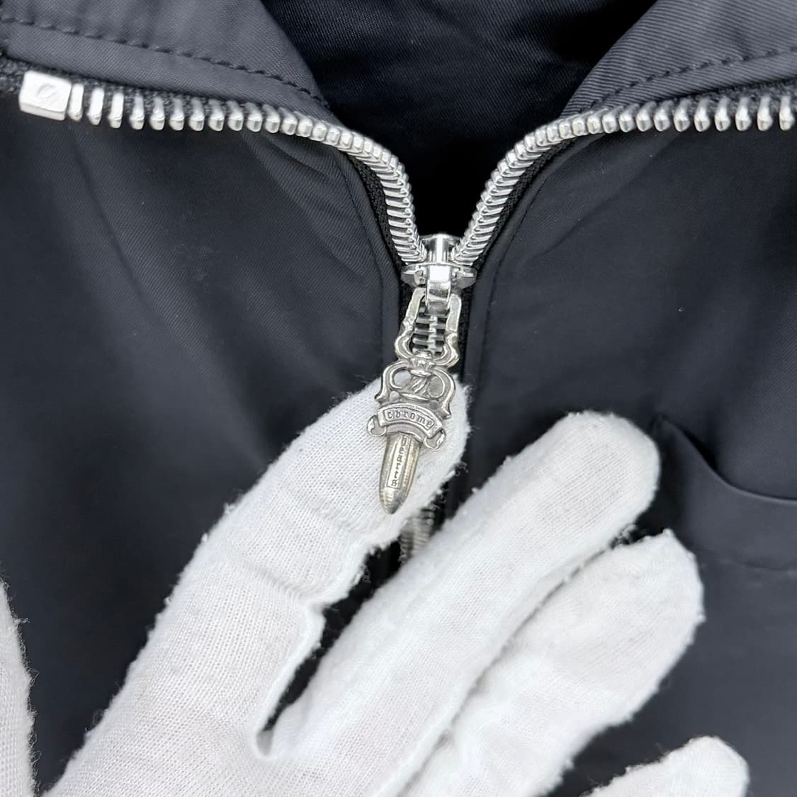 [S+급/M] 크롬하츠 나일론 레더패치 집업 반팔 셔츠 블랙 상품이미지8