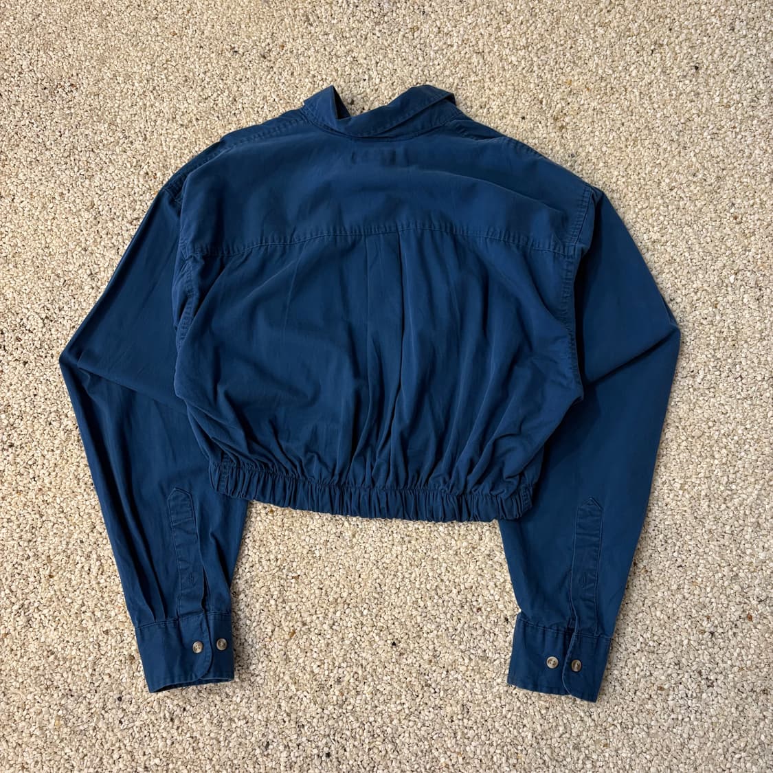 칼하트 커스텀 크롭 셔츠 864 상품이미지4