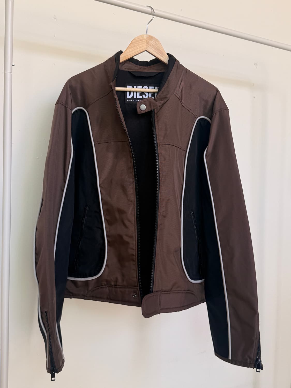 디젤(Diesel)의 J-블링크 컬러블록 나일론 바이커 자켓 상품이미지2