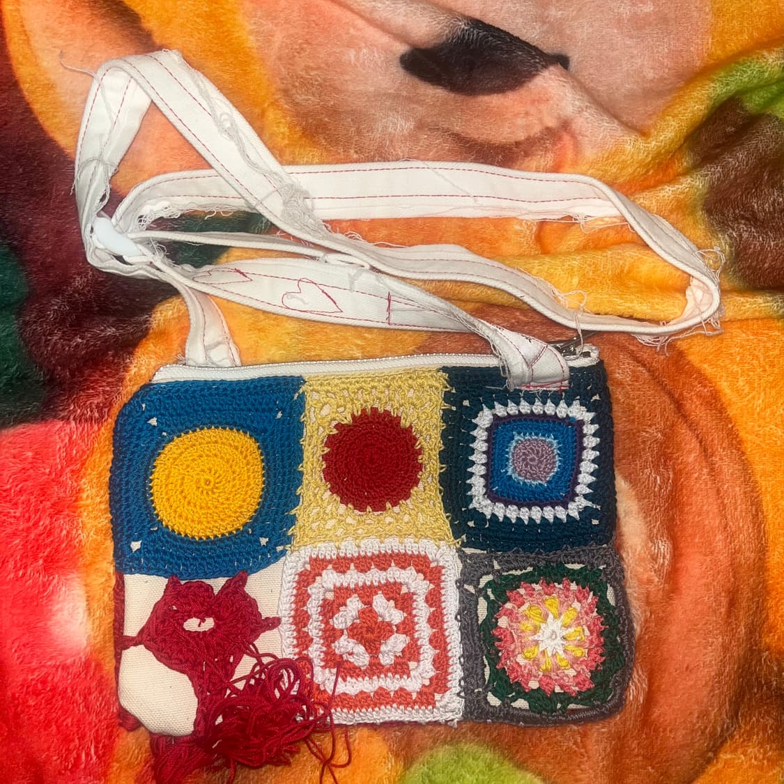 [남녀공용]더뮤지엄비지터 크로셰 크로스백 상품이미지2