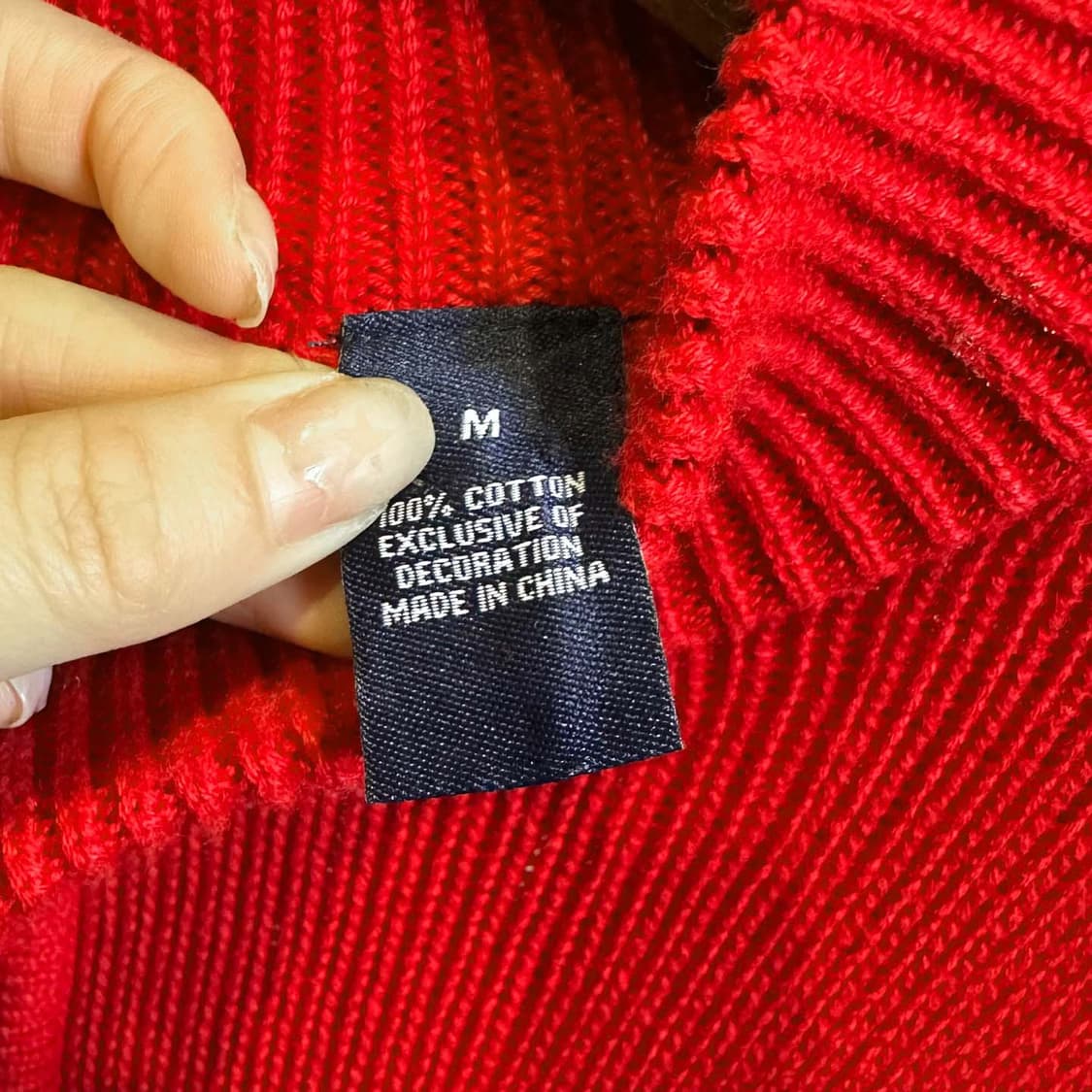 챕스 반집업 니트 하이넥 앞면 로고 디테일 레드 상품이미지6